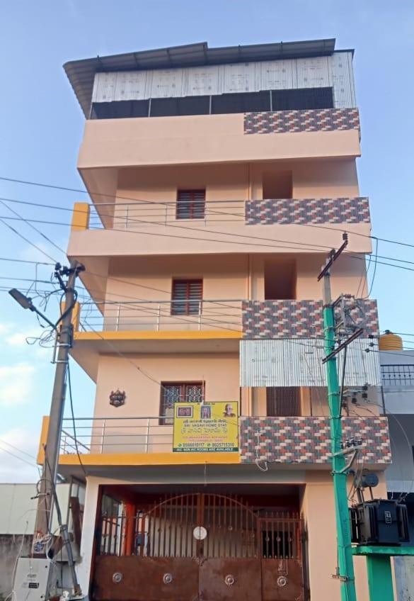 Sri Vasavi Home Stay Тируваннамалай Экстерьер фото